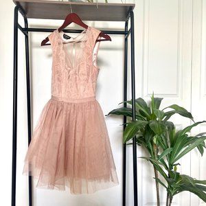 Bebe Fit and Flare Lace tulle cocktail dress Size 0